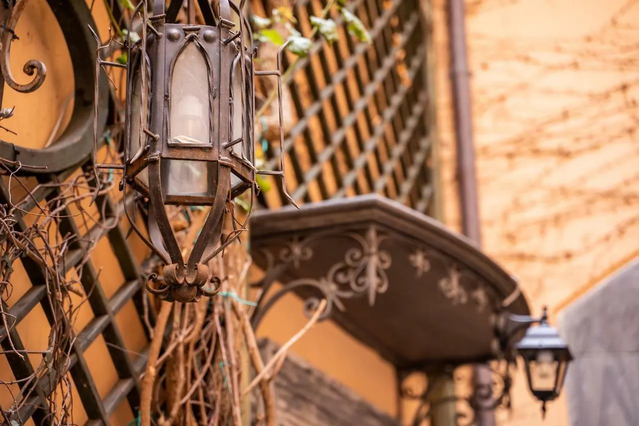 Suite Piazza Del Gesu By Domusextra Neapel 0*,