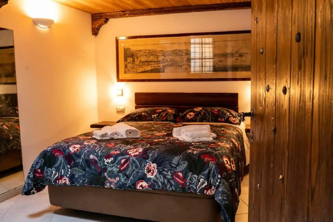 Suite Piazza del Gesù Naples Appartement