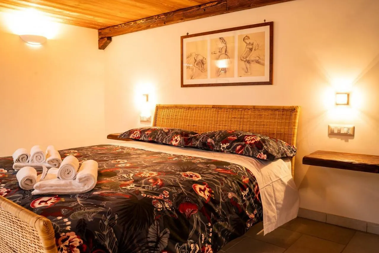 Apartment Suite Piazza Del Gesu By Domusextra Neapel