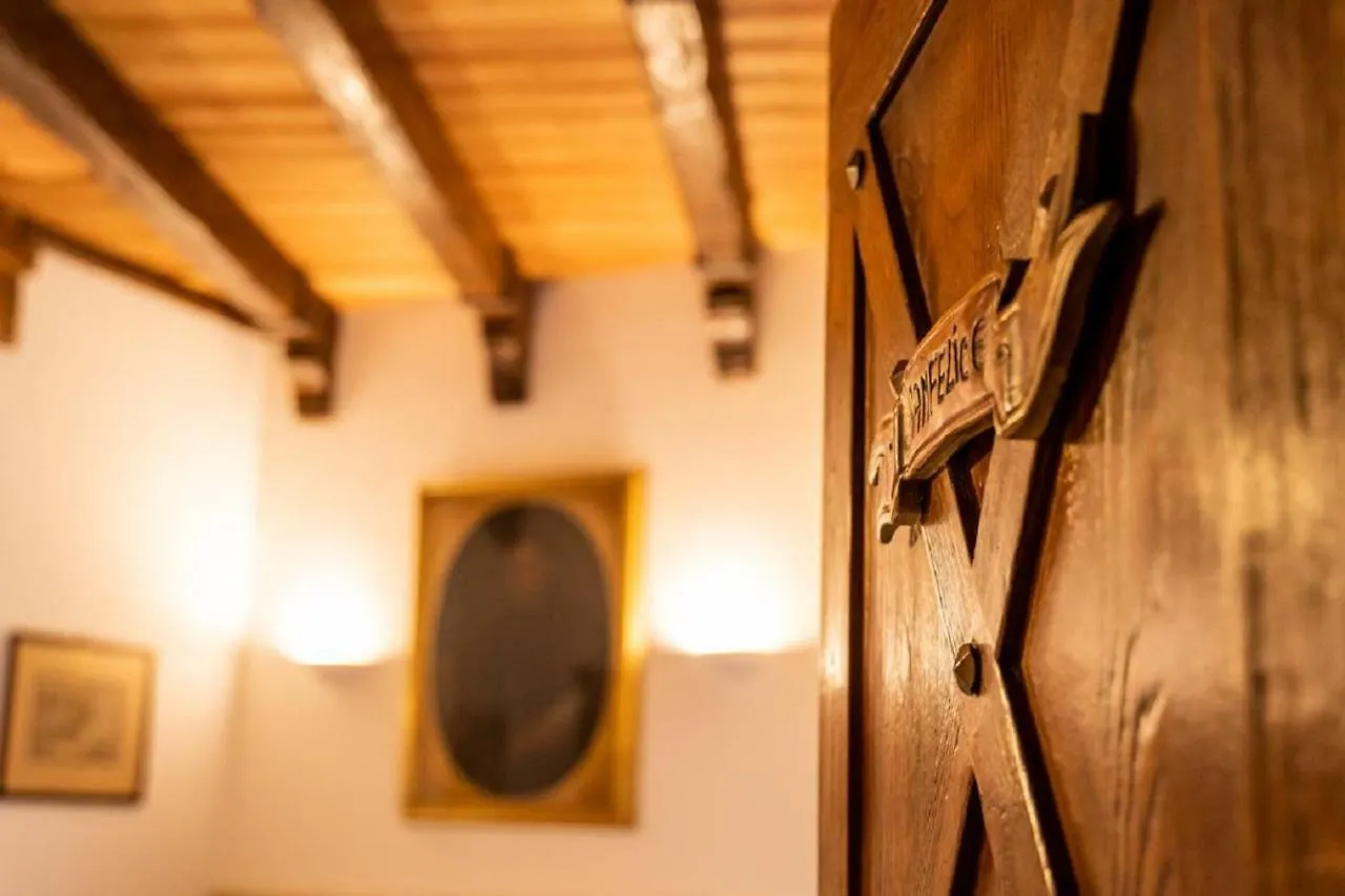 Suite Piazza del Gesù Naples Appartement