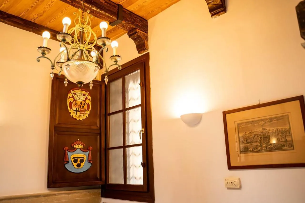 Suite Piazza Del Gesu By Domusextra Naples Apartment